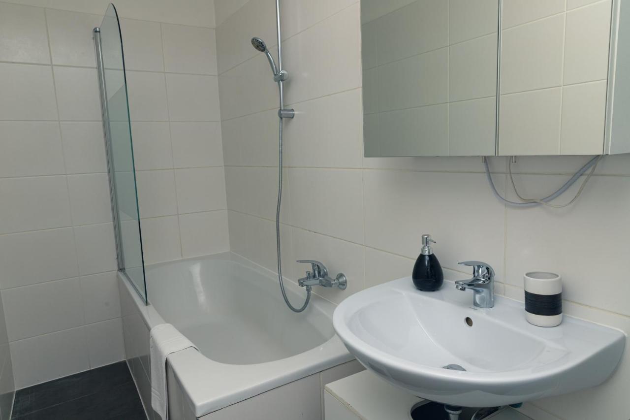 Milky Way Top Floor 2-Bedroom Apartment Air Condition Vienna Exterior photo